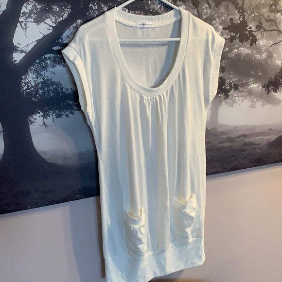 COPY - White soft maternity  top - Picture 1 of 5